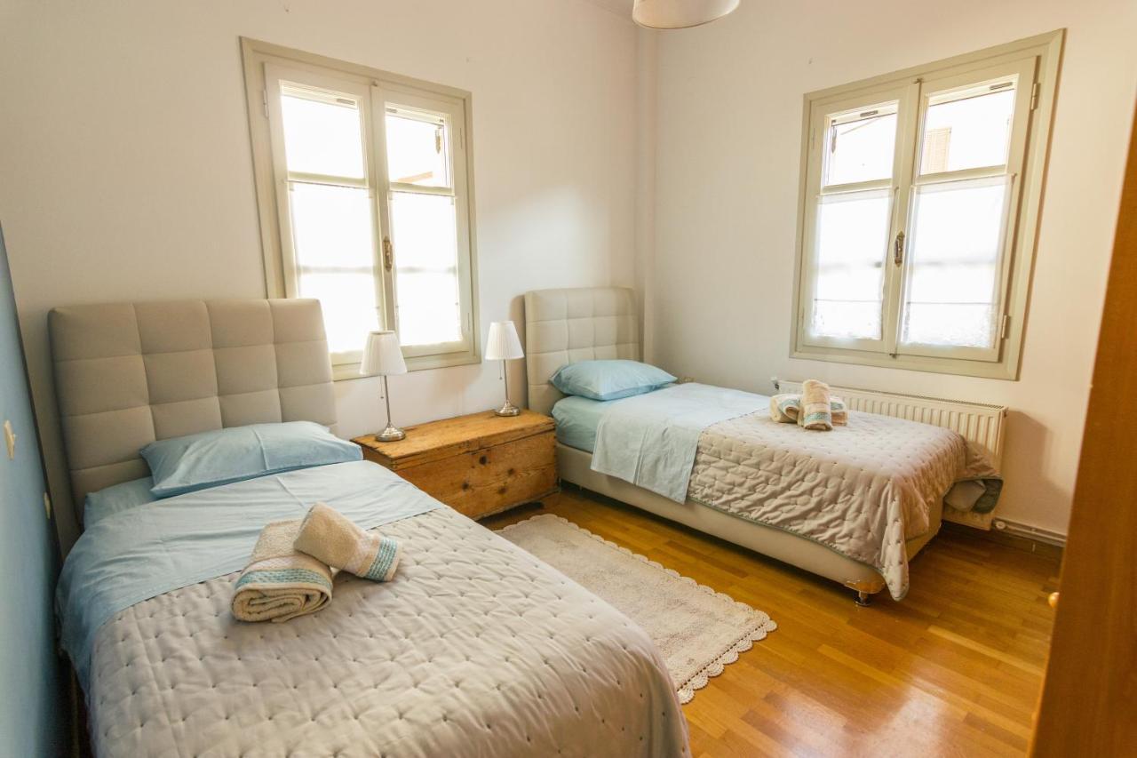 Anna'S Family Home Leonídion 외부 사진